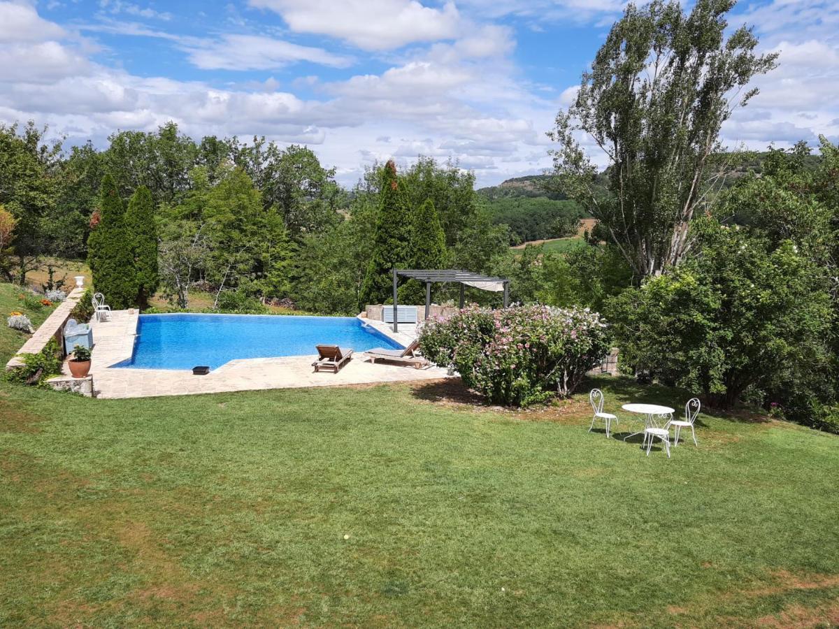 Manoir Le Moulinal47 - Vue Panoramique Hotel Courbiac Bagian luar foto