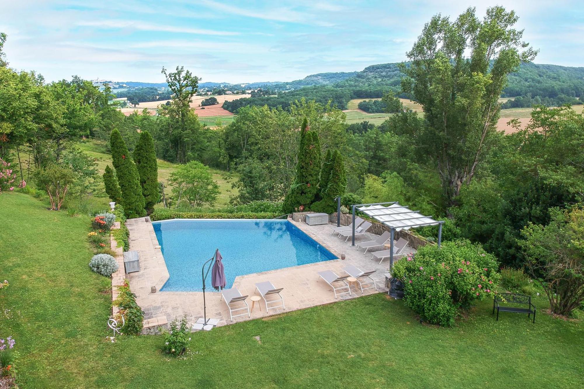 Manoir Le Moulinal47 - Vue Panoramique Hotel Courbiac Bagian luar foto